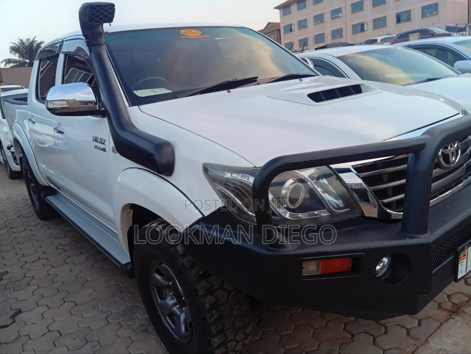 Toyota Hilux 2009 White
