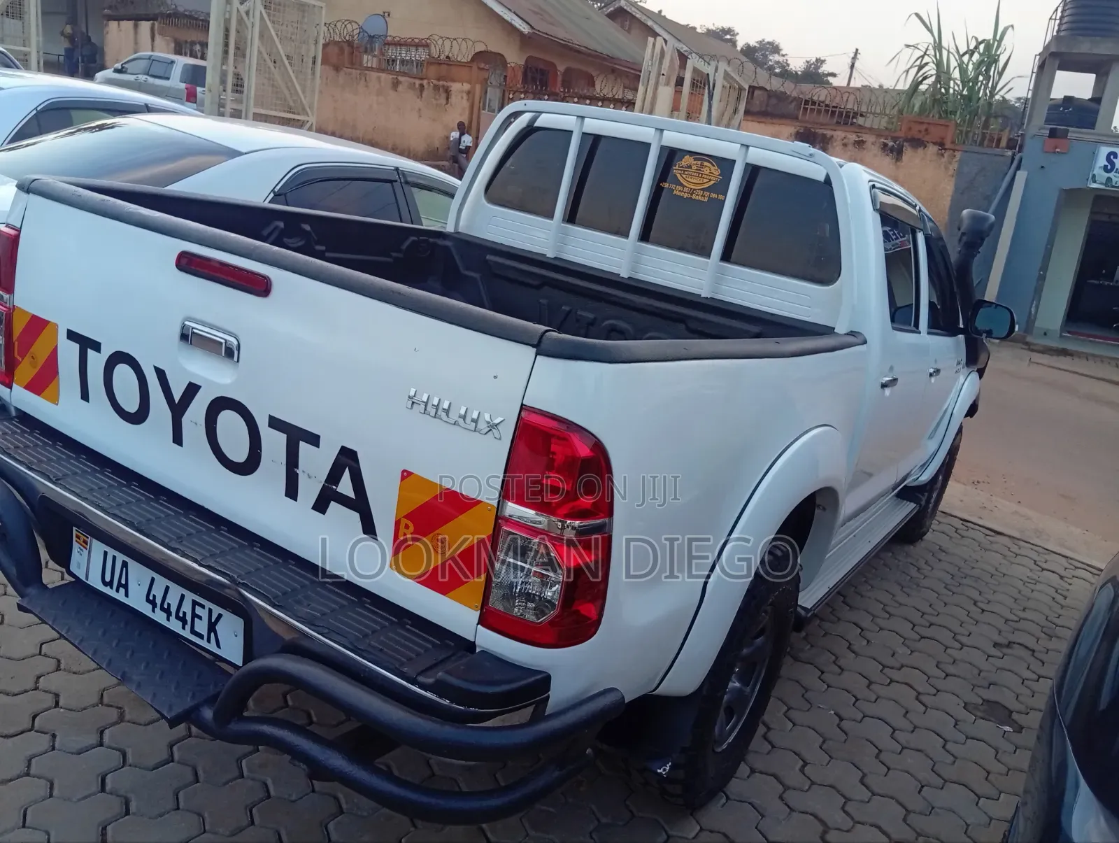 Toyota Hilux 2009 White