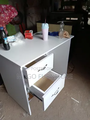 Simple Working Table