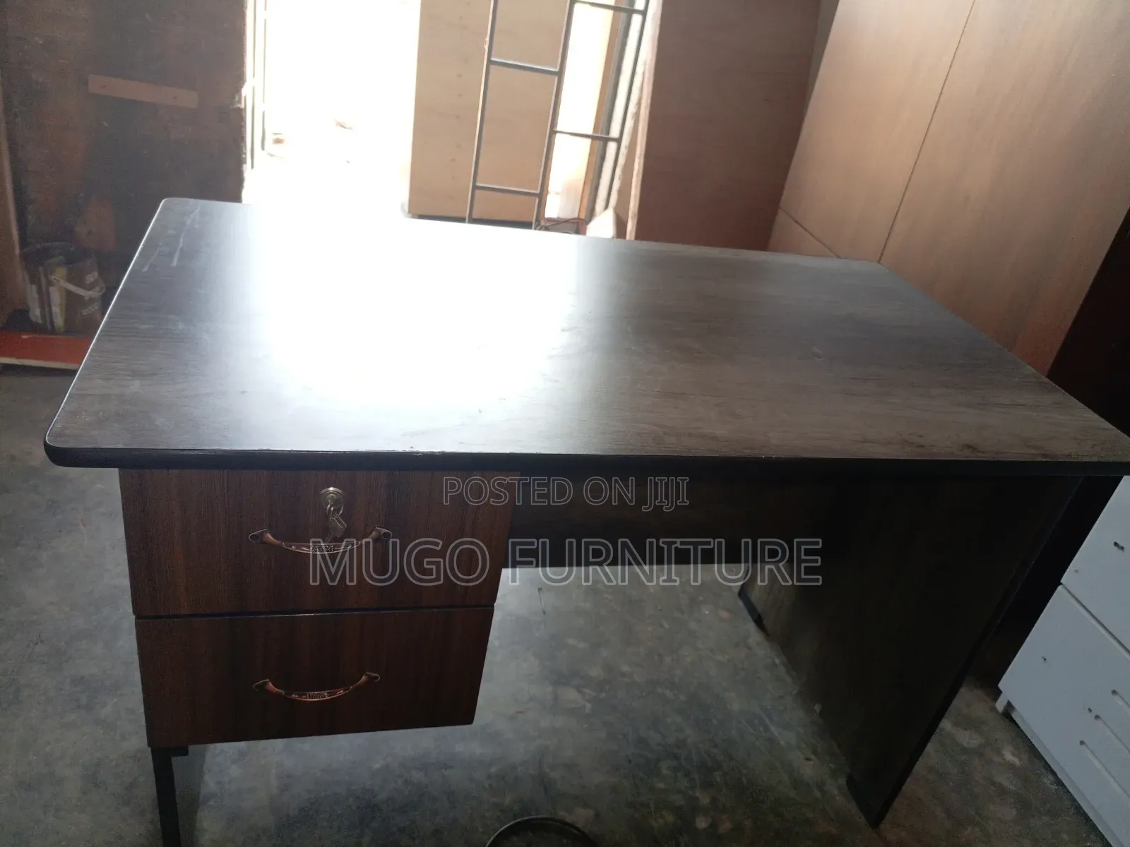 Simple Working Table