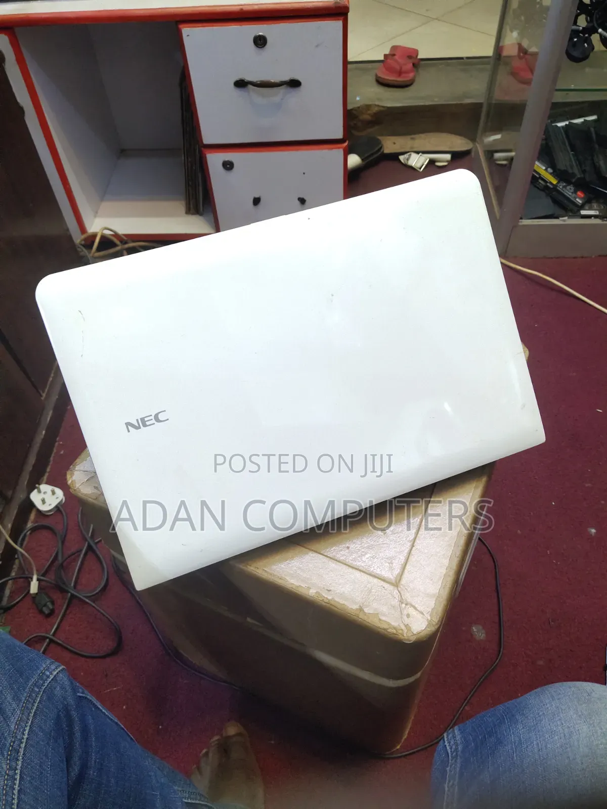 Laptop NEC 4GB Intel Core i3 HDD 320GB