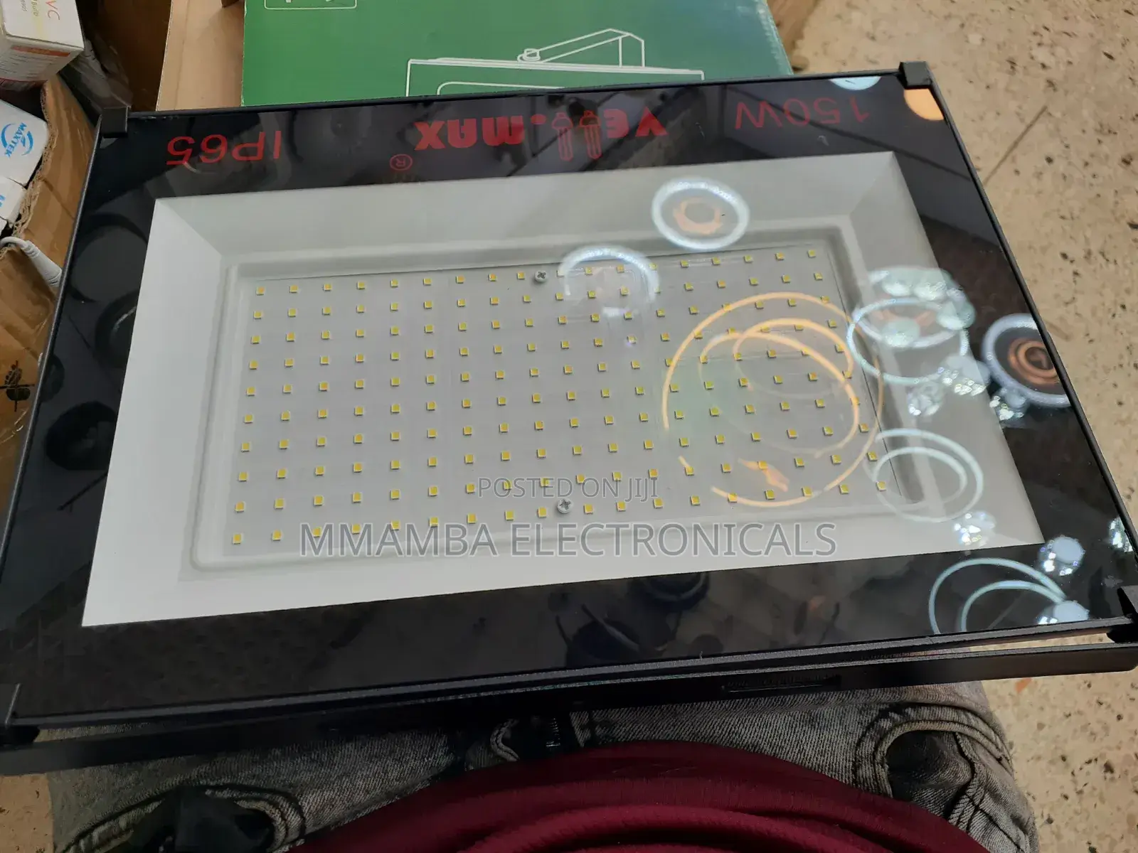 Flood Light Vell Max