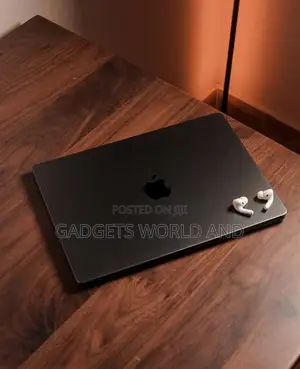 Laptop Apple MacBook Pro 32GB Apple M3 Pro SSD 1T