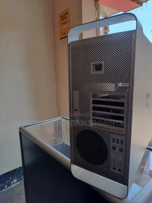 Desktop Computer Apple Mac Pro 32GB Nvidia SSD 256GB