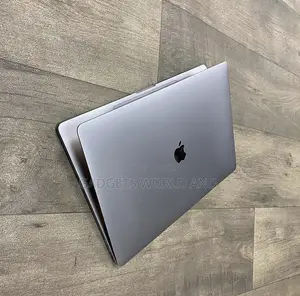 Laptop Apple MacBook Pro 32GB Intel Core i9 SSD 1T