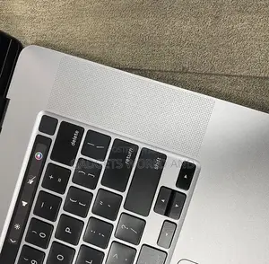 Laptop Apple MacBook Pro 32GB Intel Core i9 SSD 1T