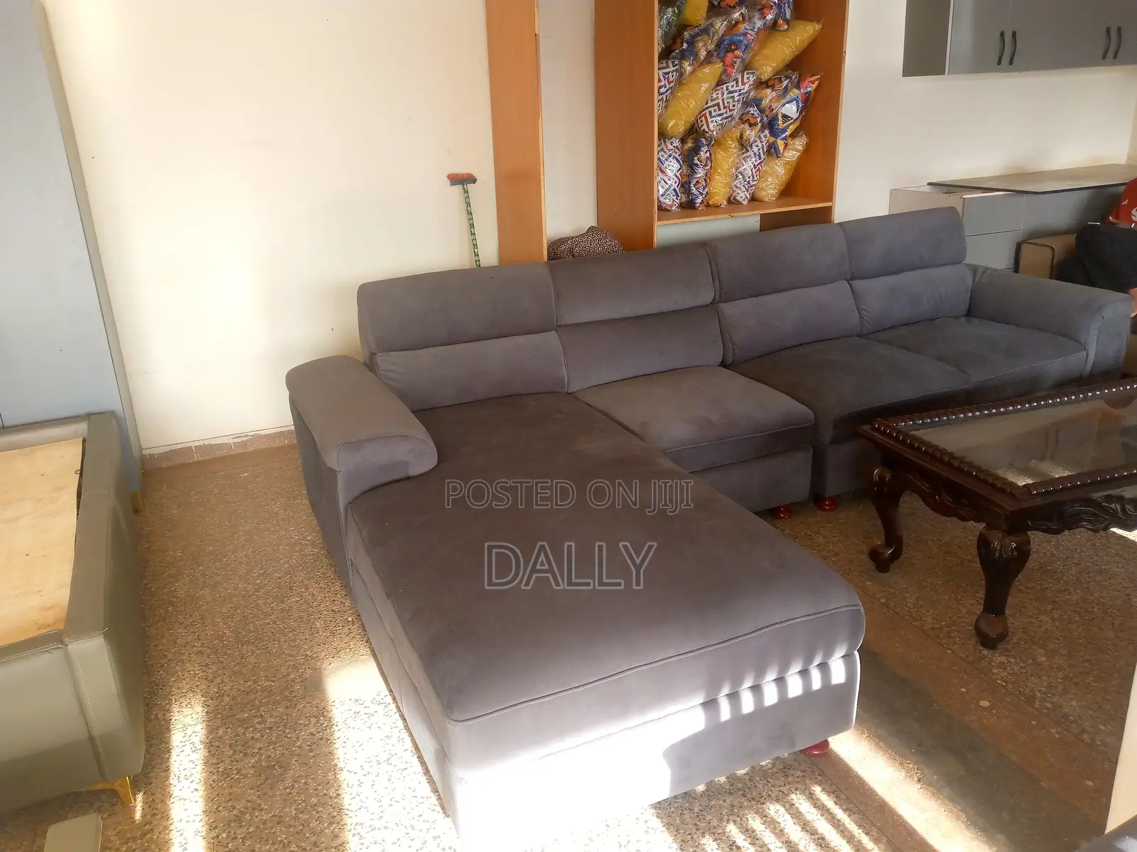 L Shaped Sofa Set 01