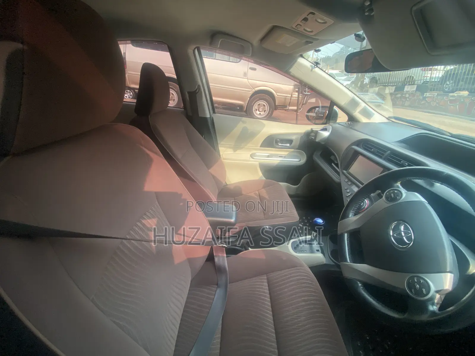 Toyota Aqua 2018 White