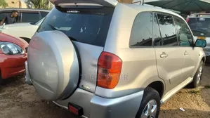 Toyota RAV4 2002 Silver