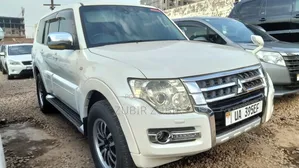 Mitsubishi Pajero 2010 White