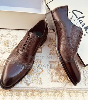 Men's Classic Leather Race-Up Formal; Coffee Brown