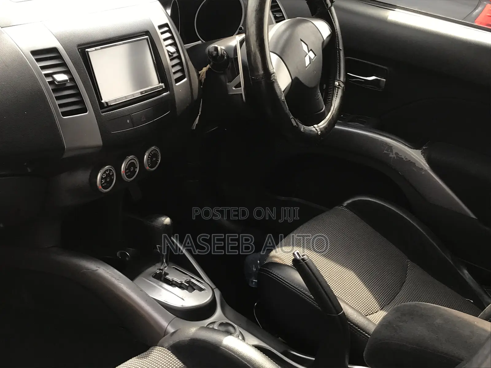Mitsubishi Outlander 2010 Black