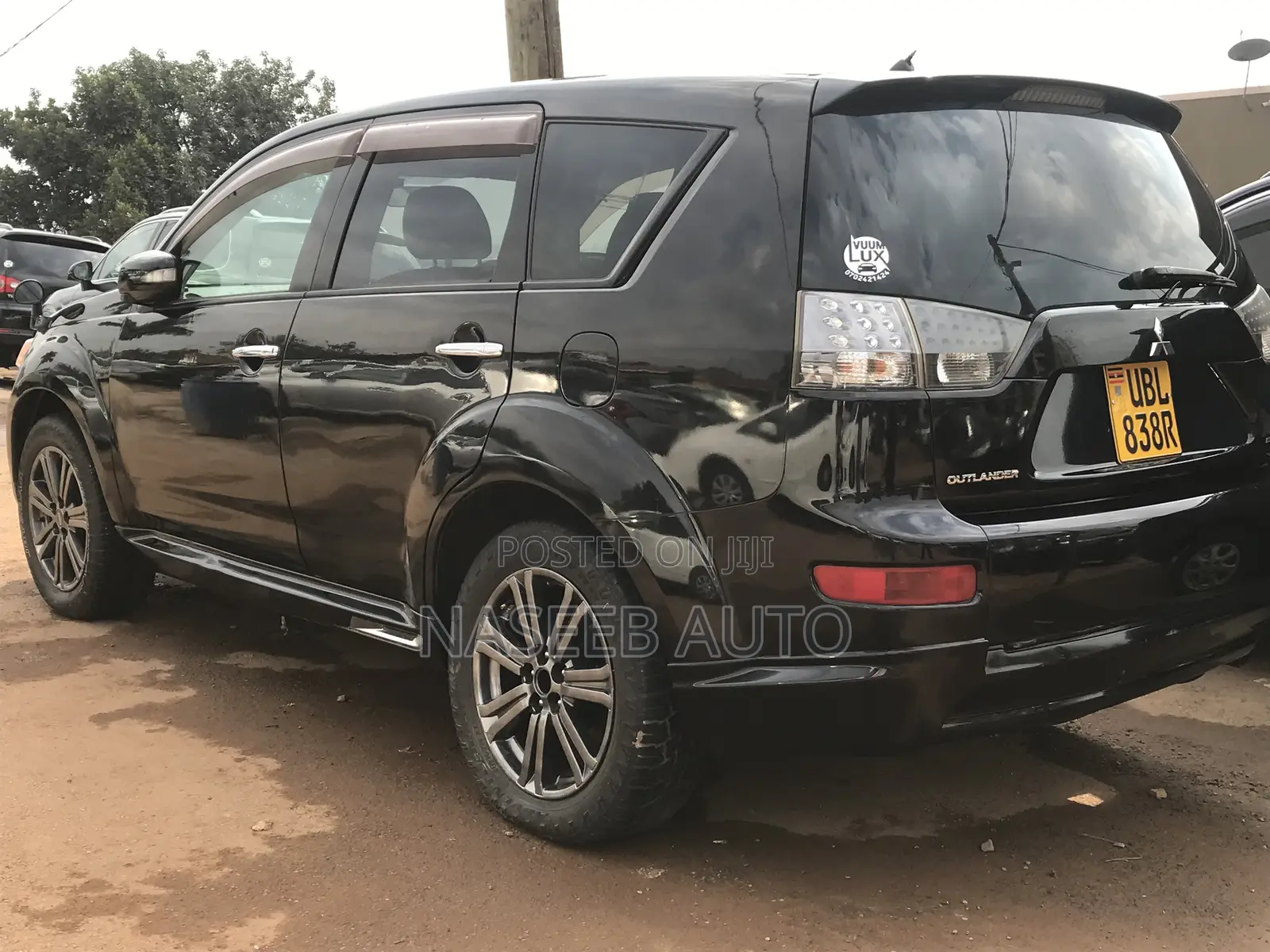Mitsubishi Outlander 2010 Black