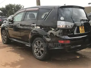 Mitsubishi Outlander 2010 Black