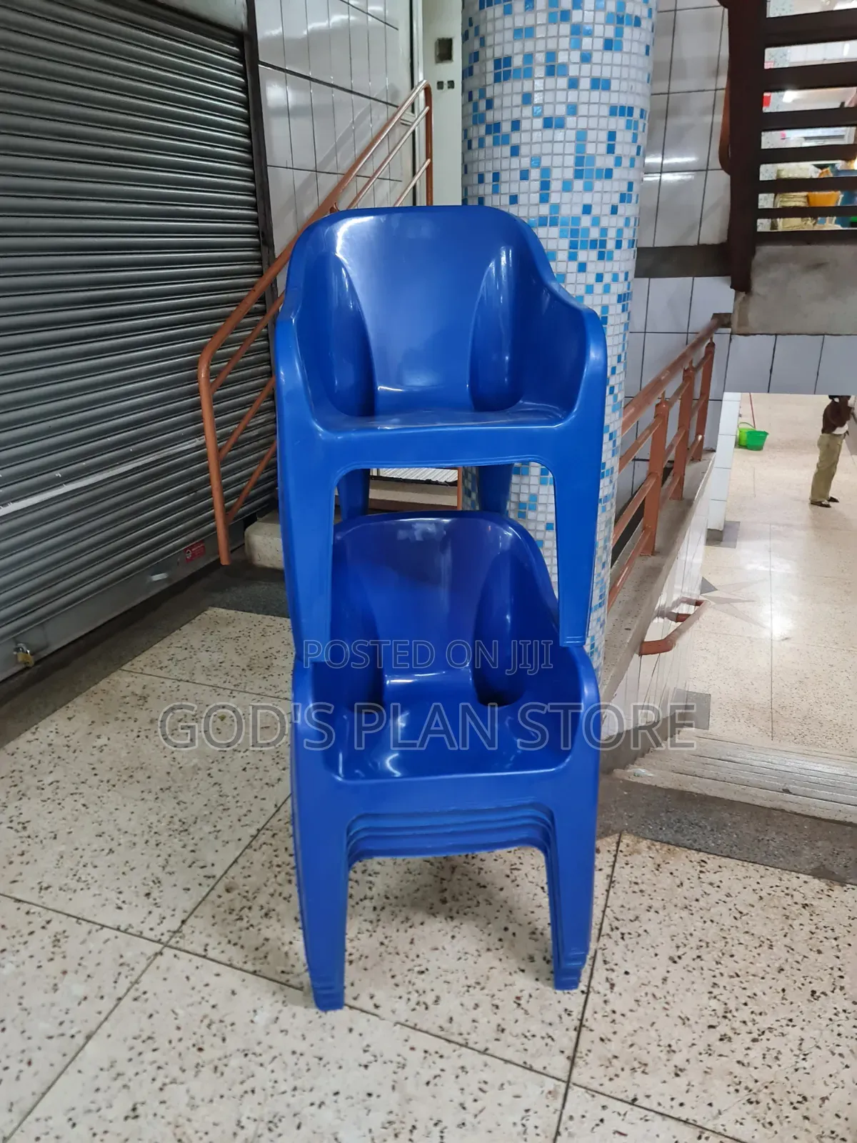 Mid Mod Pod Outdoor Plastic Chairs Plastic Chairs
