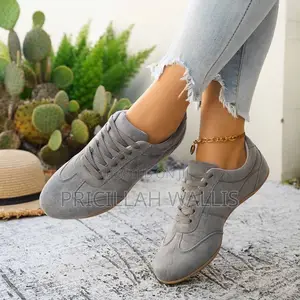 Women’S Retro Suede Sneakers