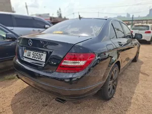 Mercedes-Benz C250 2011 Black