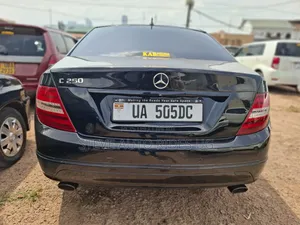Mercedes-Benz C250 2011 Black