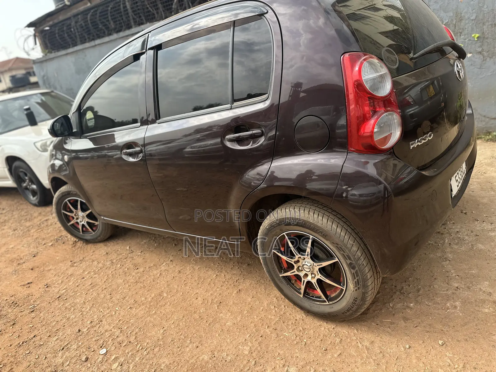 Toyota Passo 2010 Burgundy