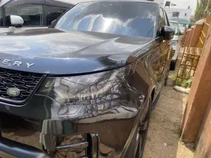Land Rover Discovery 2023 Black