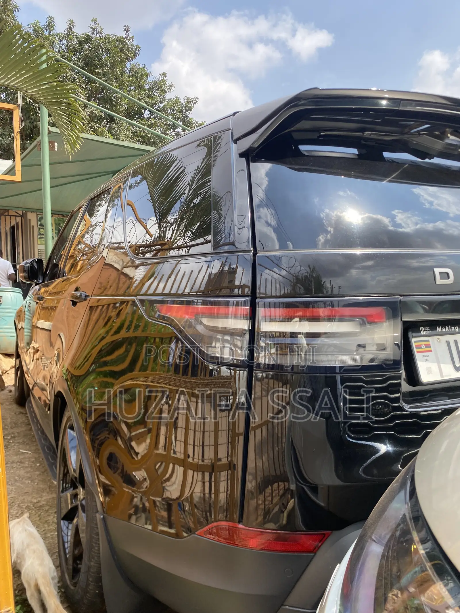 Land Rover Discovery 2023 Black