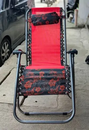 Reclining Folding Chair With Zero Gravity