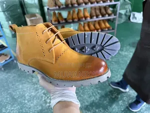 Timberland Premium Leather Chukka Boots
