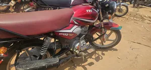 TVS HLX 125 2025 Red