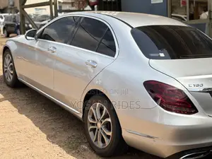 Mercedes-Benz C180 2015 Silver
