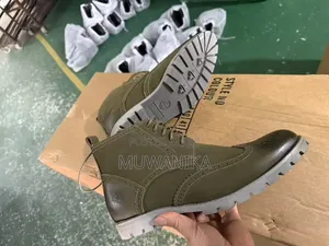 Timberland Premium Leather Chukka Boots