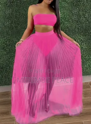 A Stunning 2-Piece Beach Wear