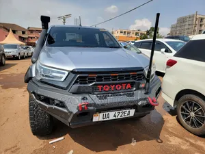 Toyota Hilux 2018 Silver