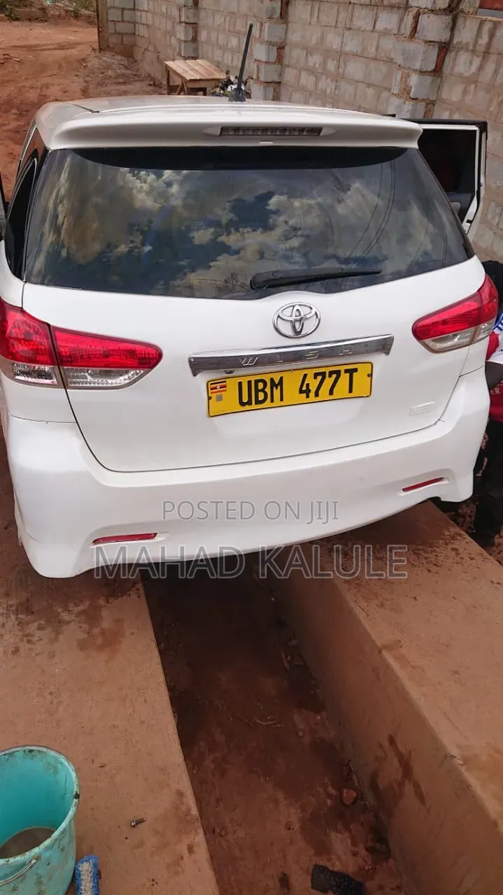Toyota Wish 2010 White