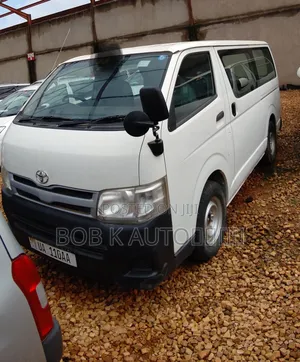 Toyota HiAce 2012 White