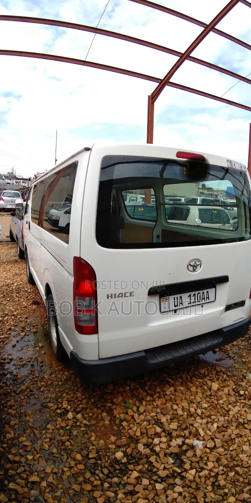 Toyota HiAce 2012 White
