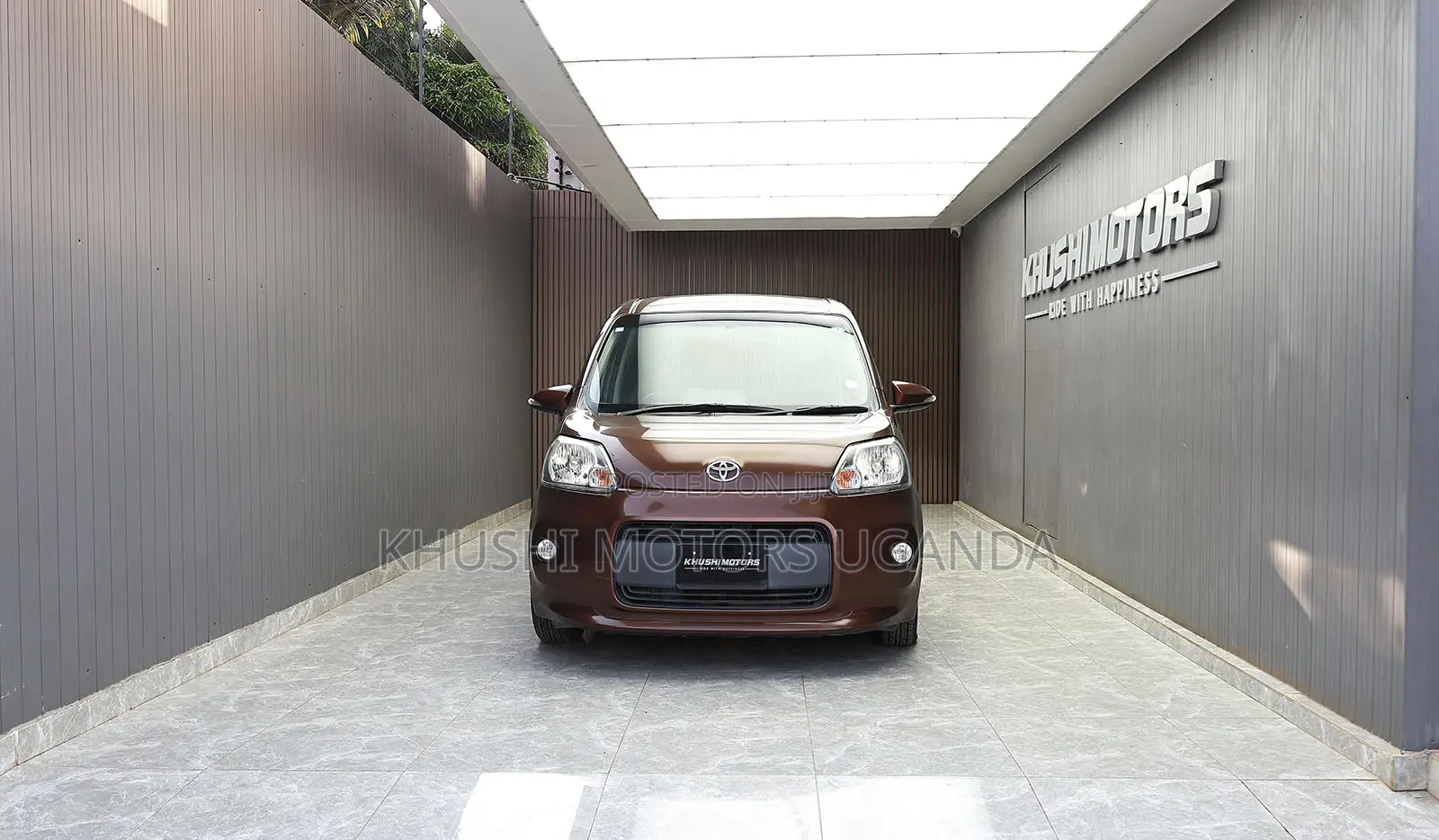 Toyota Porte 2012 Brown