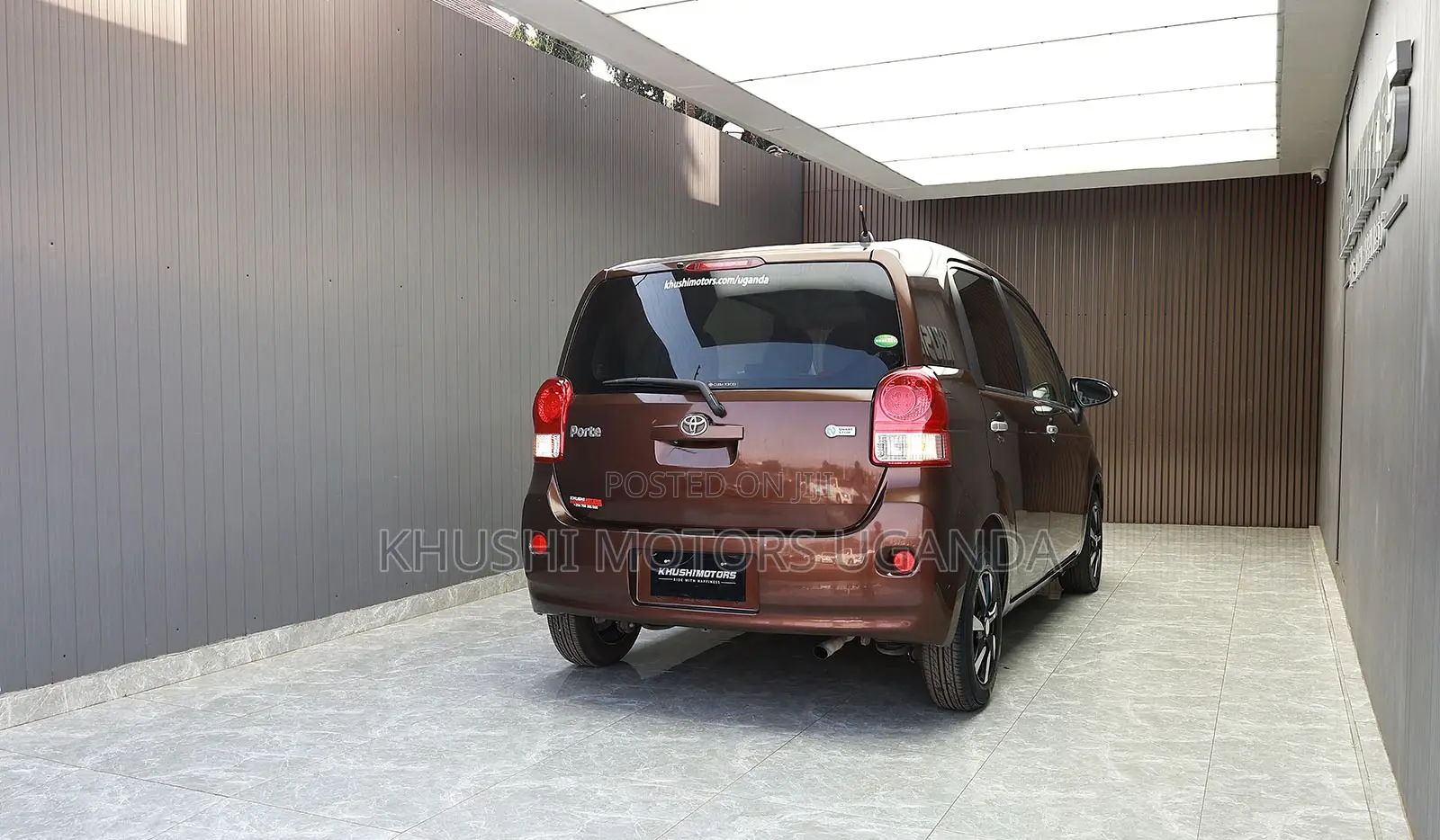 Toyota Porte 2012 Brown