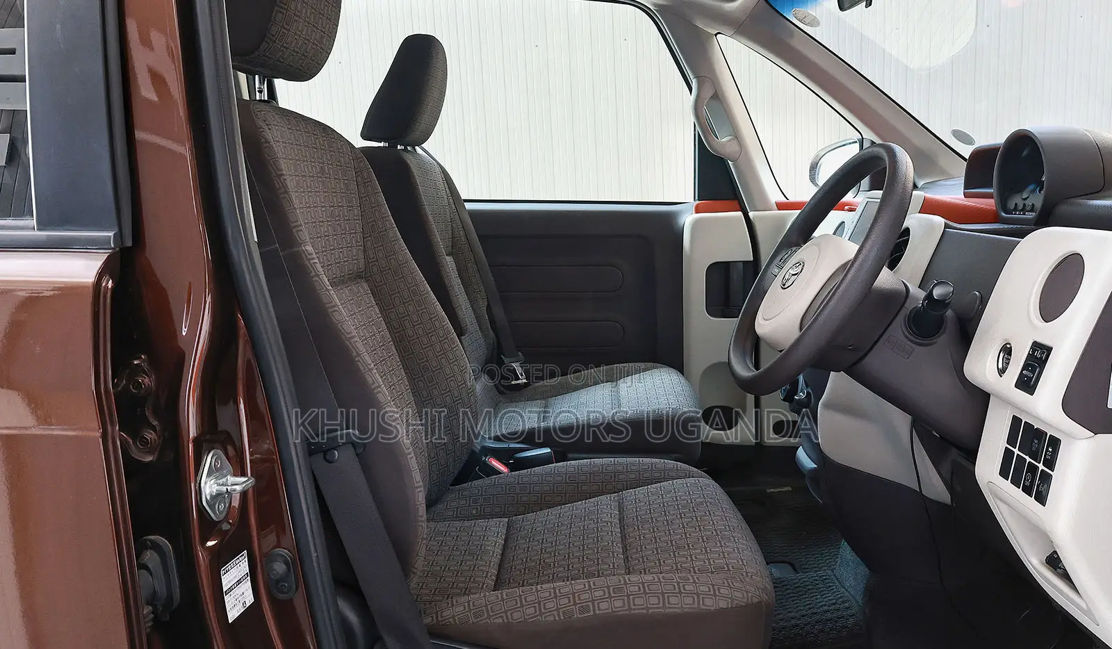 Toyota Porte 2012 Brown