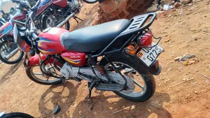 Bajaj CT 125X 2021 Red