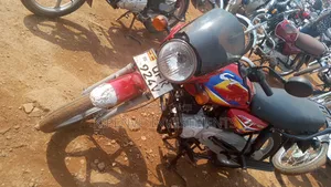 Bajaj CT 125X 2022 Red