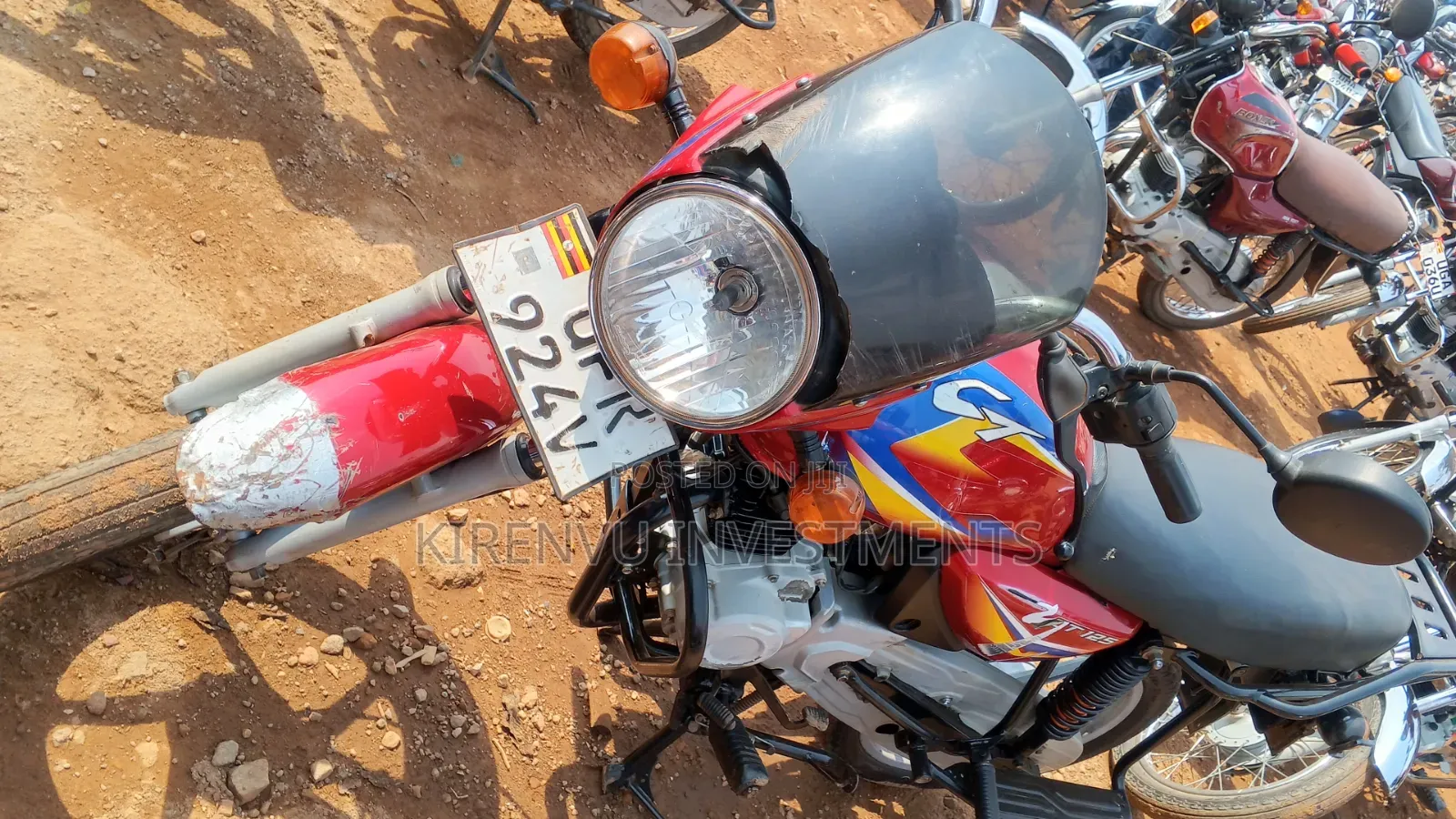Bajaj CT 125X 2022 Red