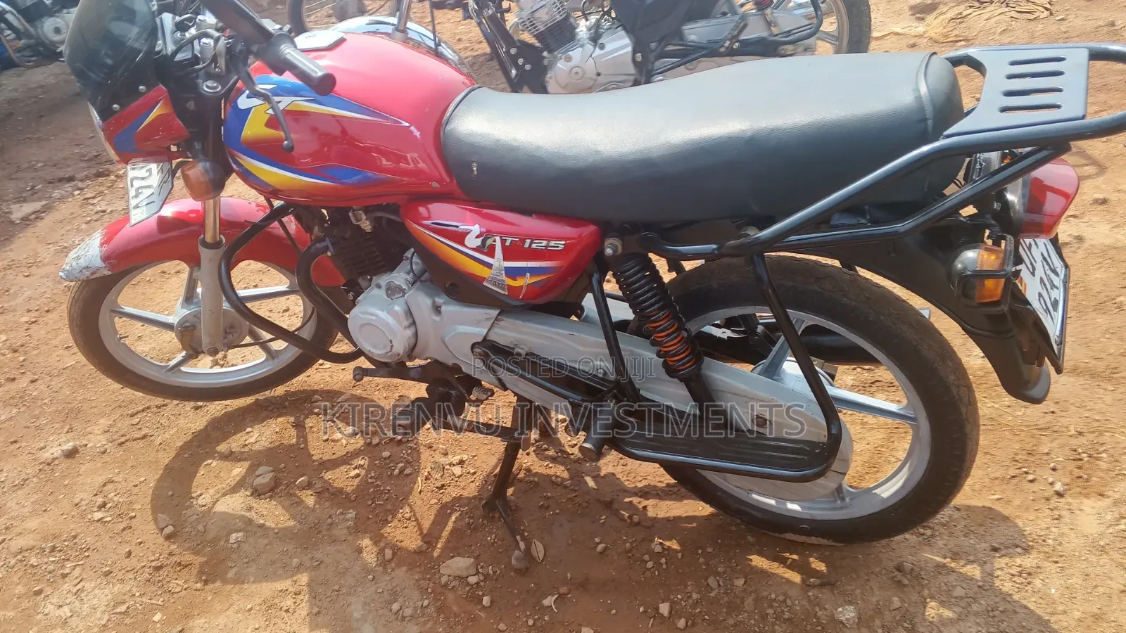 Bajaj CT 125X 2022 Red