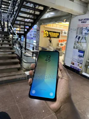 Samsung Galaxy A06 64 GB Black