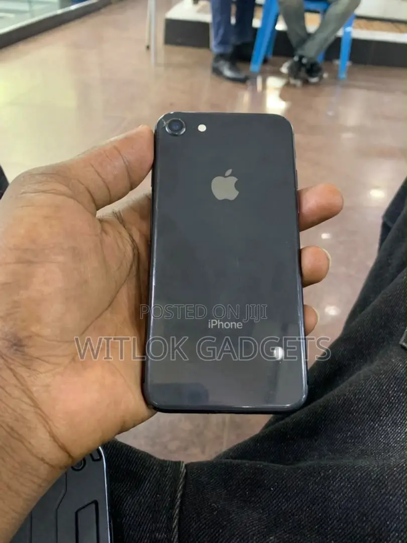 Apple iPhone 8 64 GB Black