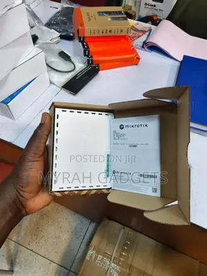 Mikrotik Hex Rb750gr3 Wired Router