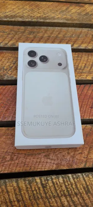 New Apple iPhone 17 Pro Max 1 TB Silver
