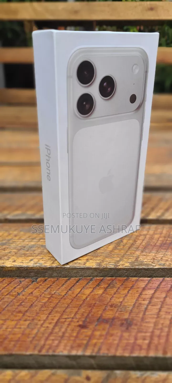 New Apple iPhone 17 Pro Max 1 TB Silver