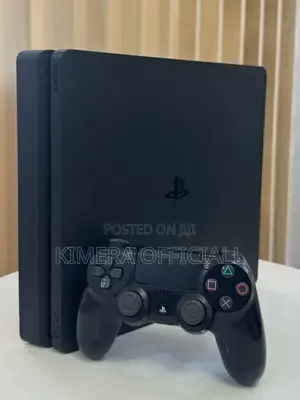 Chipped Ps4 Slim: She’S Asleep at 8 Pm? Play Fifa Till Morning!