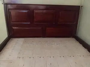Used 5 X 6 Bed