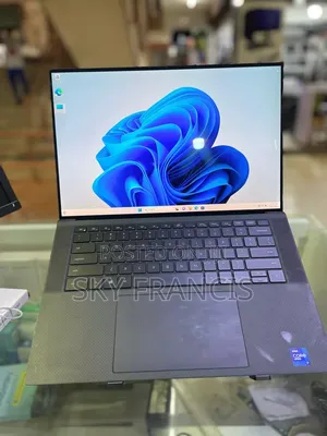 Laptop Dell Precision 5560 16GB Intel Core i7 SSD 512GB
